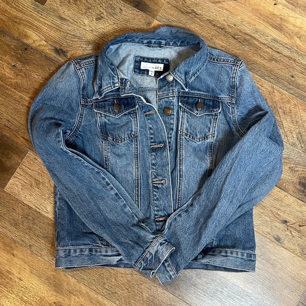 Ann Taylor LOFT Classic Denim Jean Jacket Women's Small - Picture 4 of 8